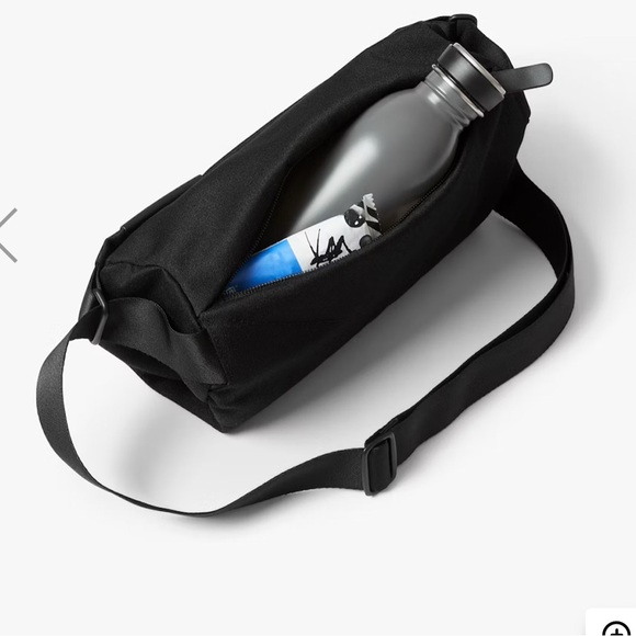 Bellroy Sling bag mini in Melbourne Black NEW WITH TAGS! - Picture 2 of 4